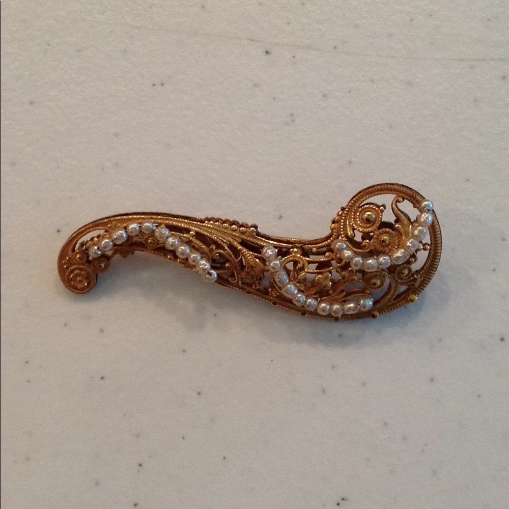 2 1/2"  Miriam Haskell signed Brooch